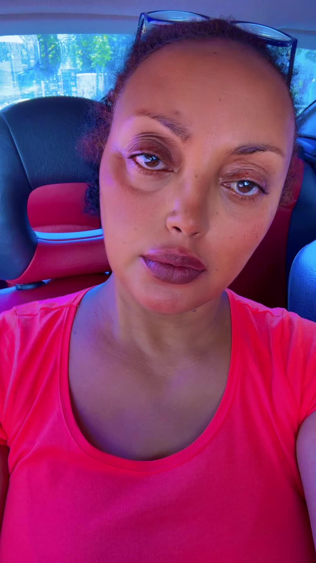 @parisyomama