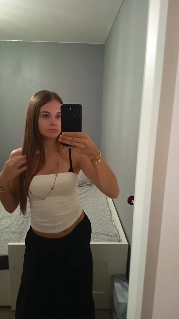 @charlotte_tmn18