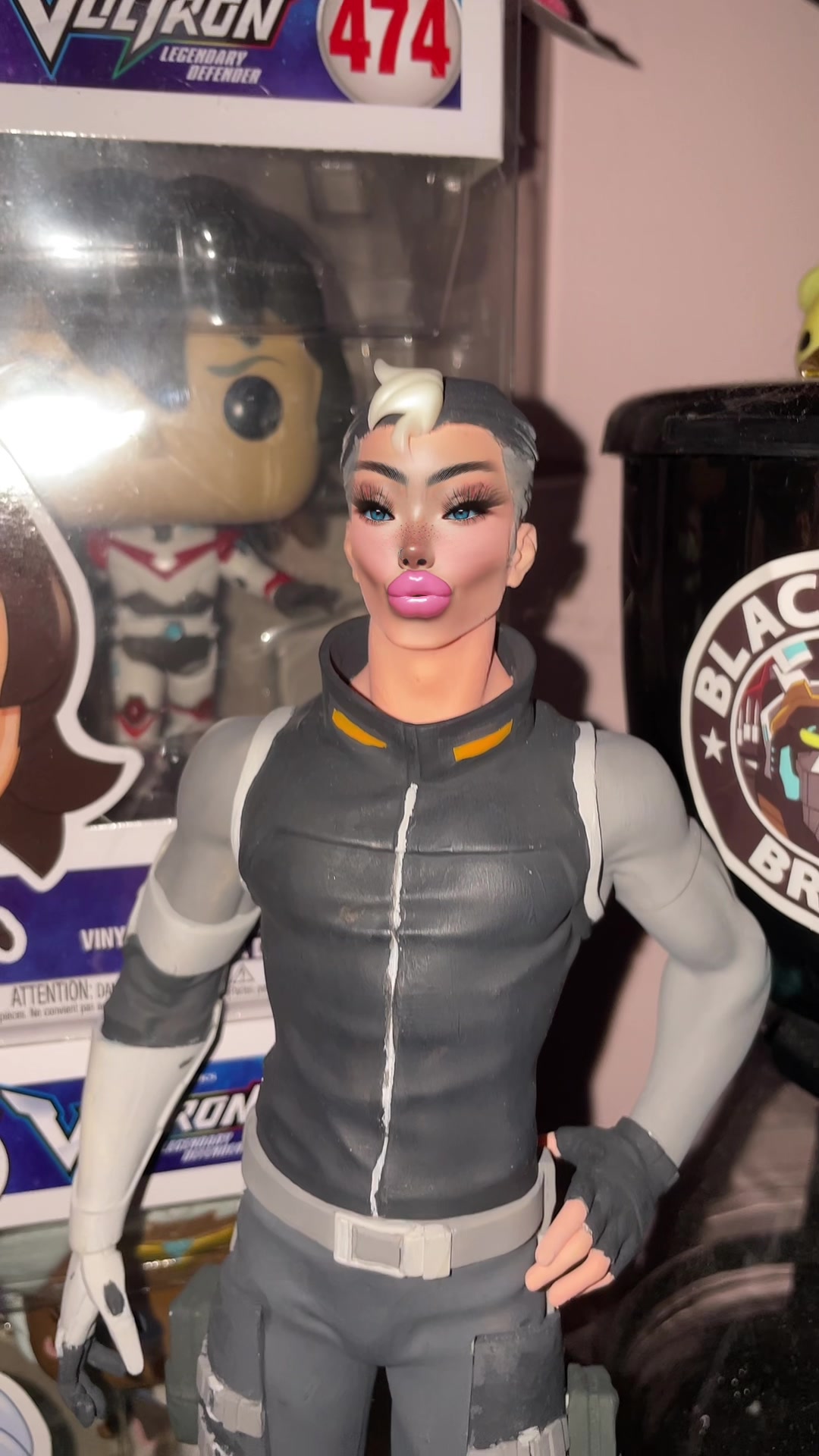 @Emxpaladin