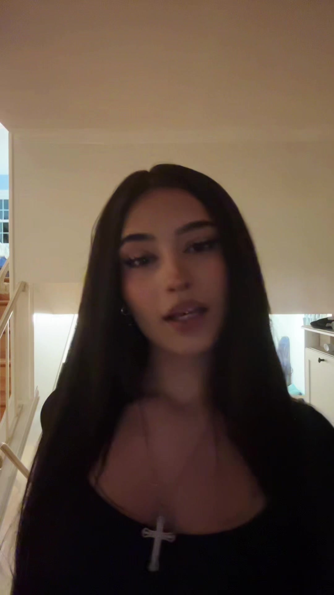 @nikou