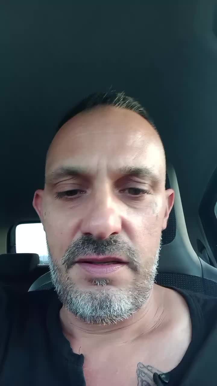 @Vitaliano Corasoniti