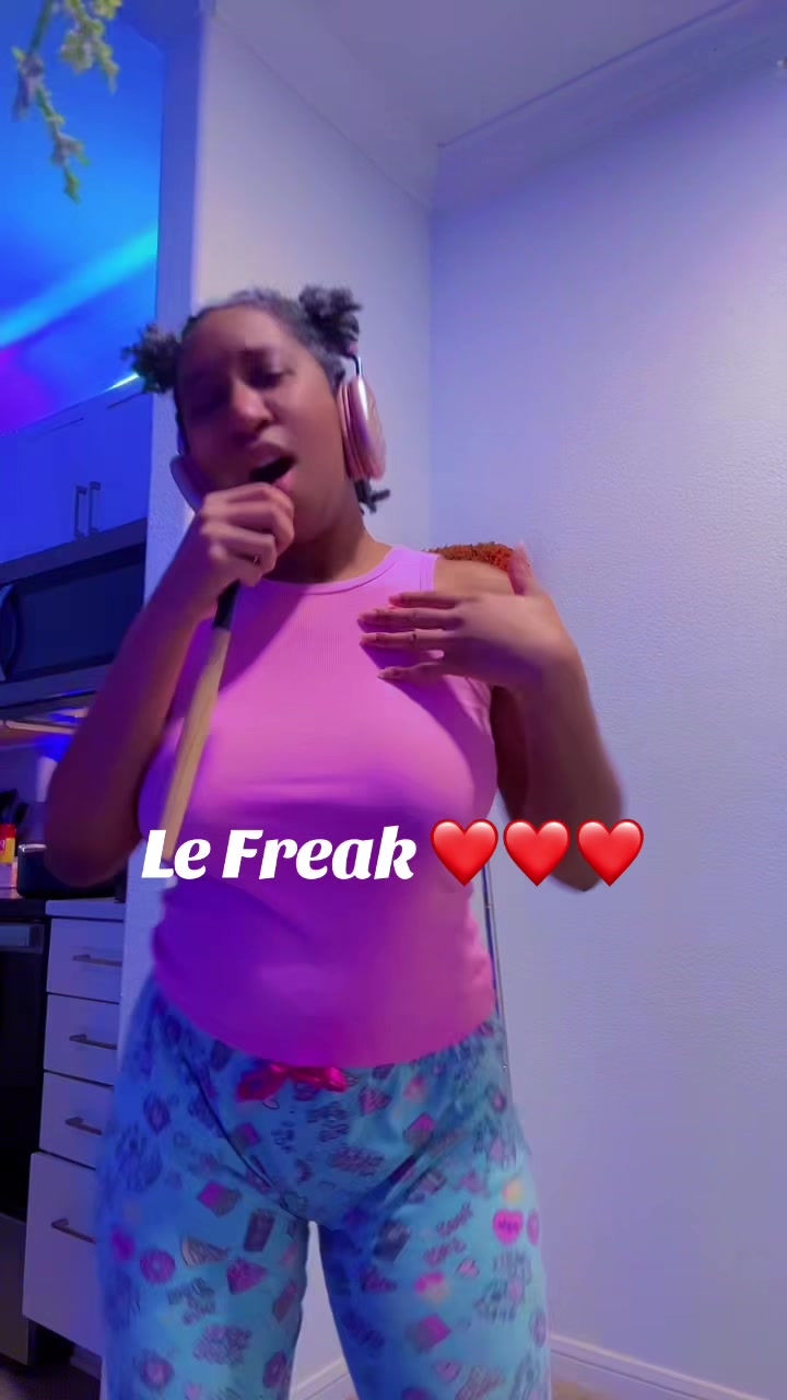 @lovelymika99