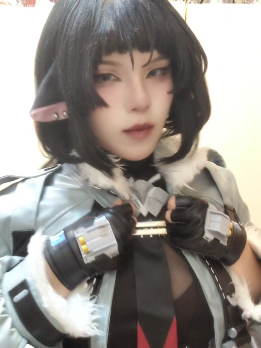 @псыж / ф7