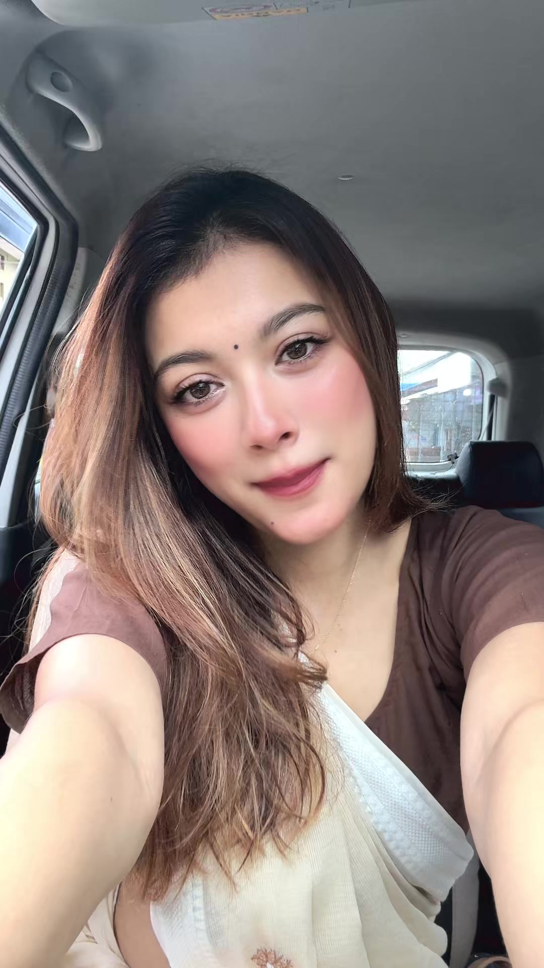 @Isha Thapa 🌸