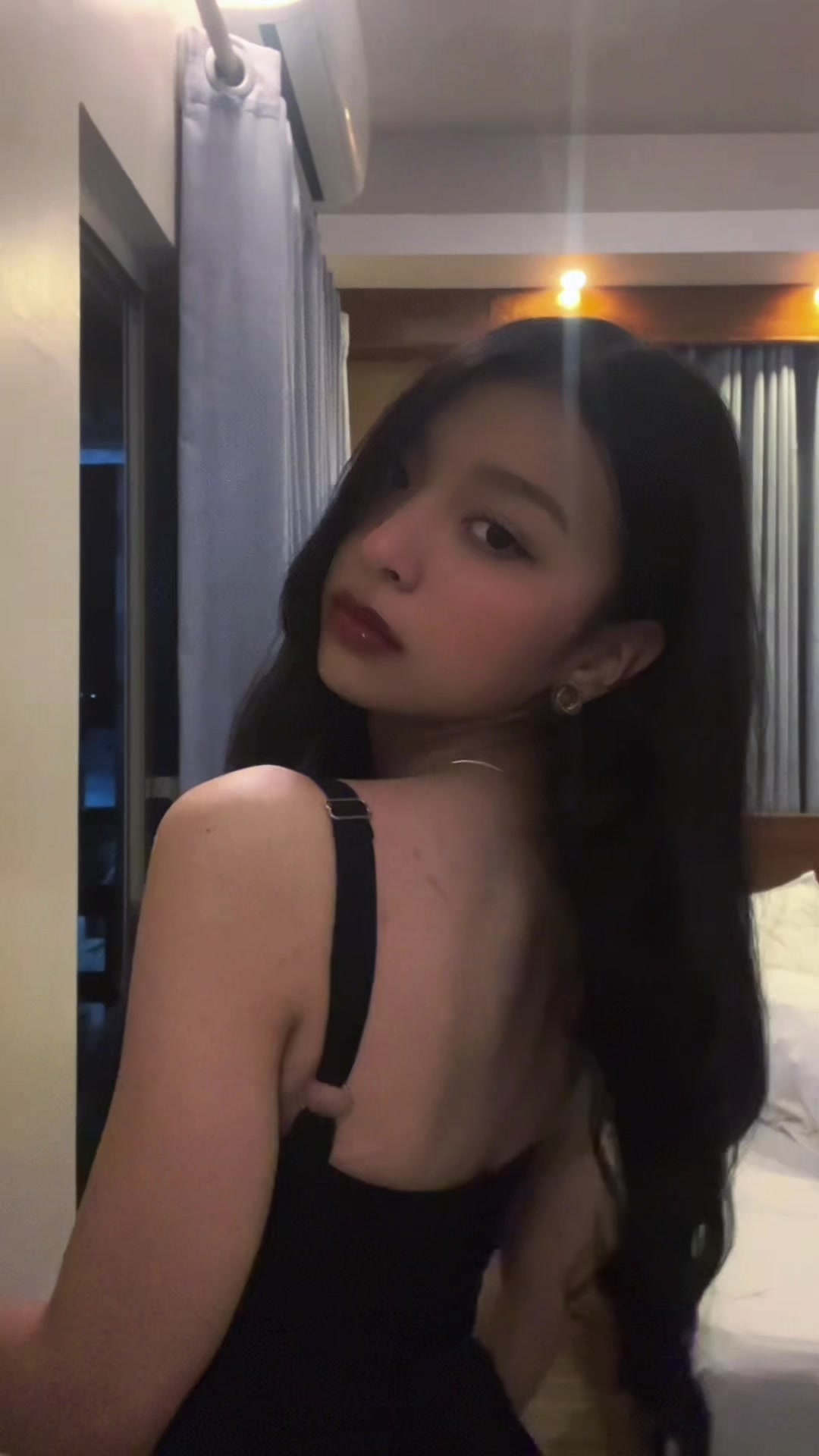 @Ꮧ