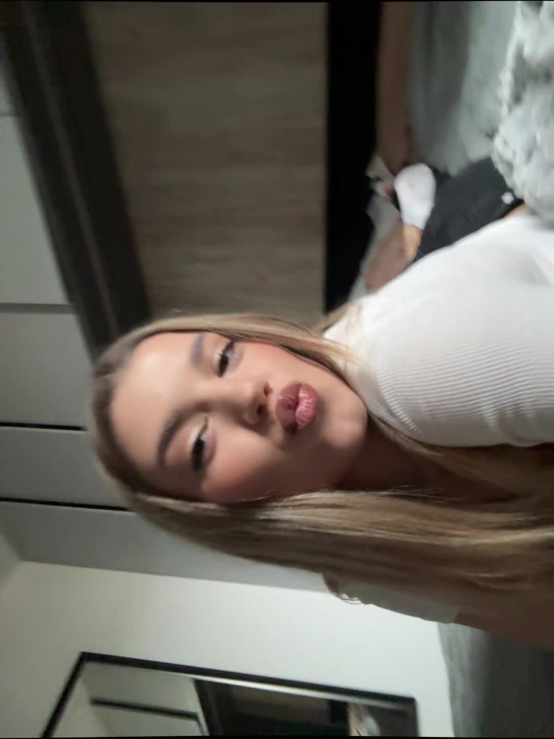 @даришка