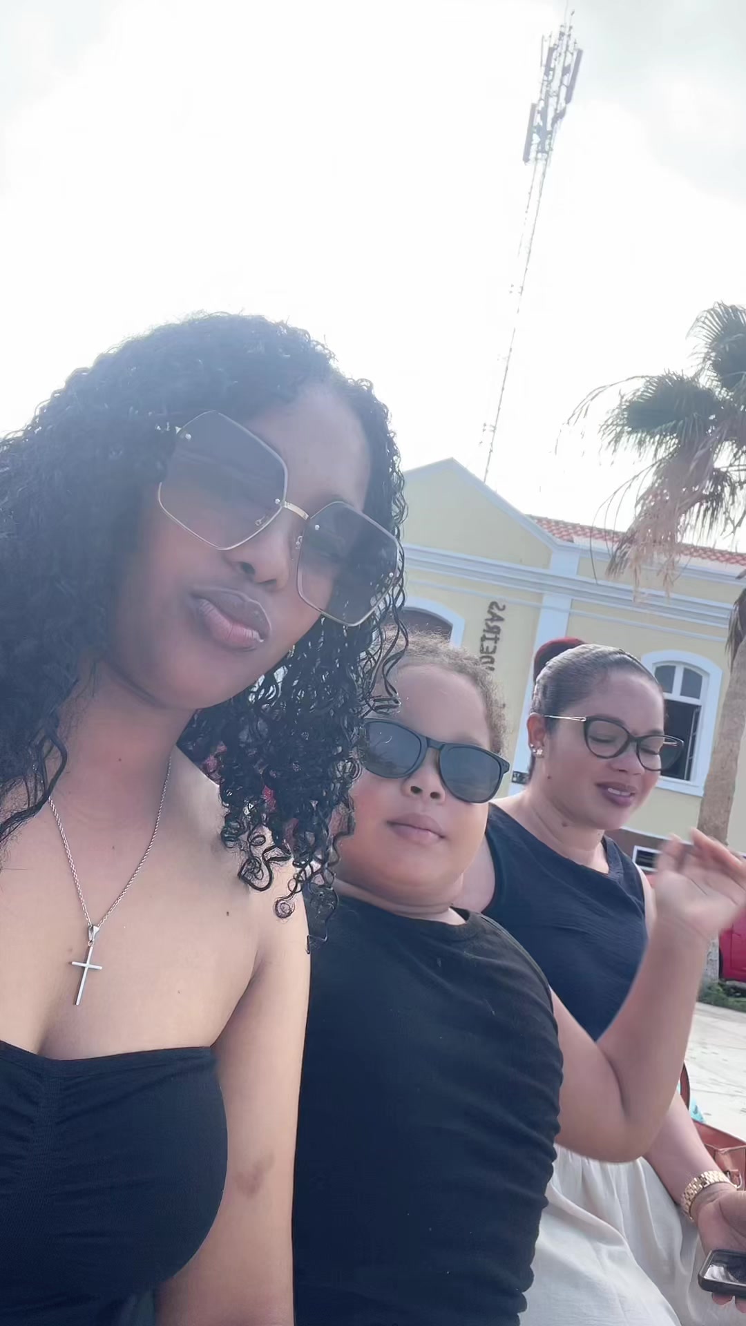@Morena🇨🇻🍀