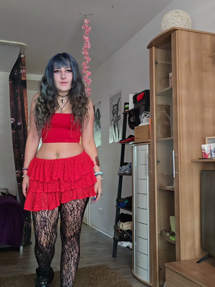 @𝑘𝑢𝑟𝑜𝑚𝑖🧚&zwj;♀️🔮
