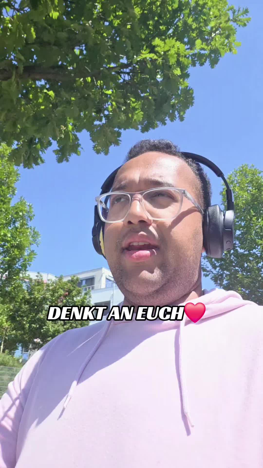@DennisCooleSocke😂🤣