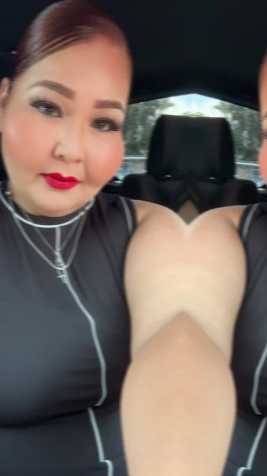 @Chela89