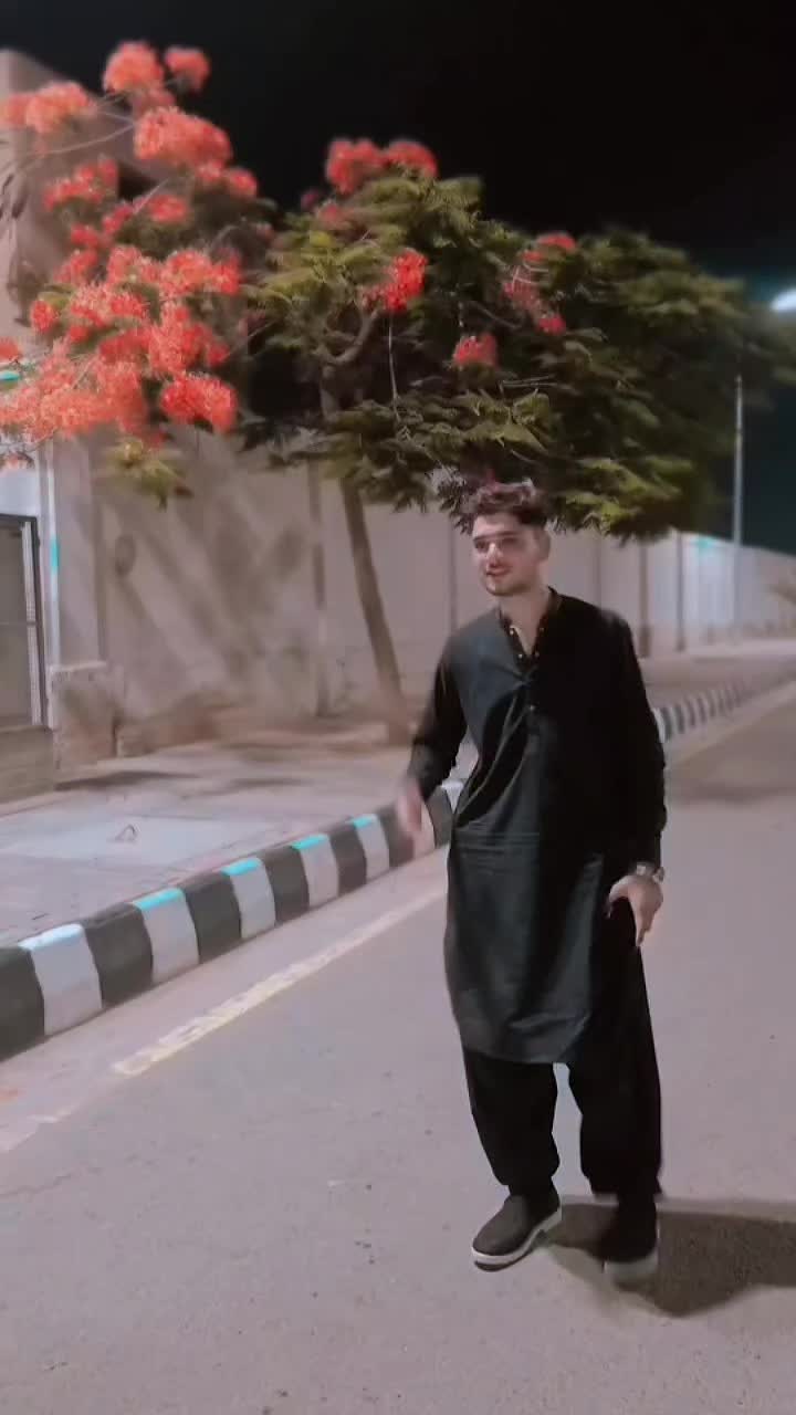 @MR SHEIKH😇