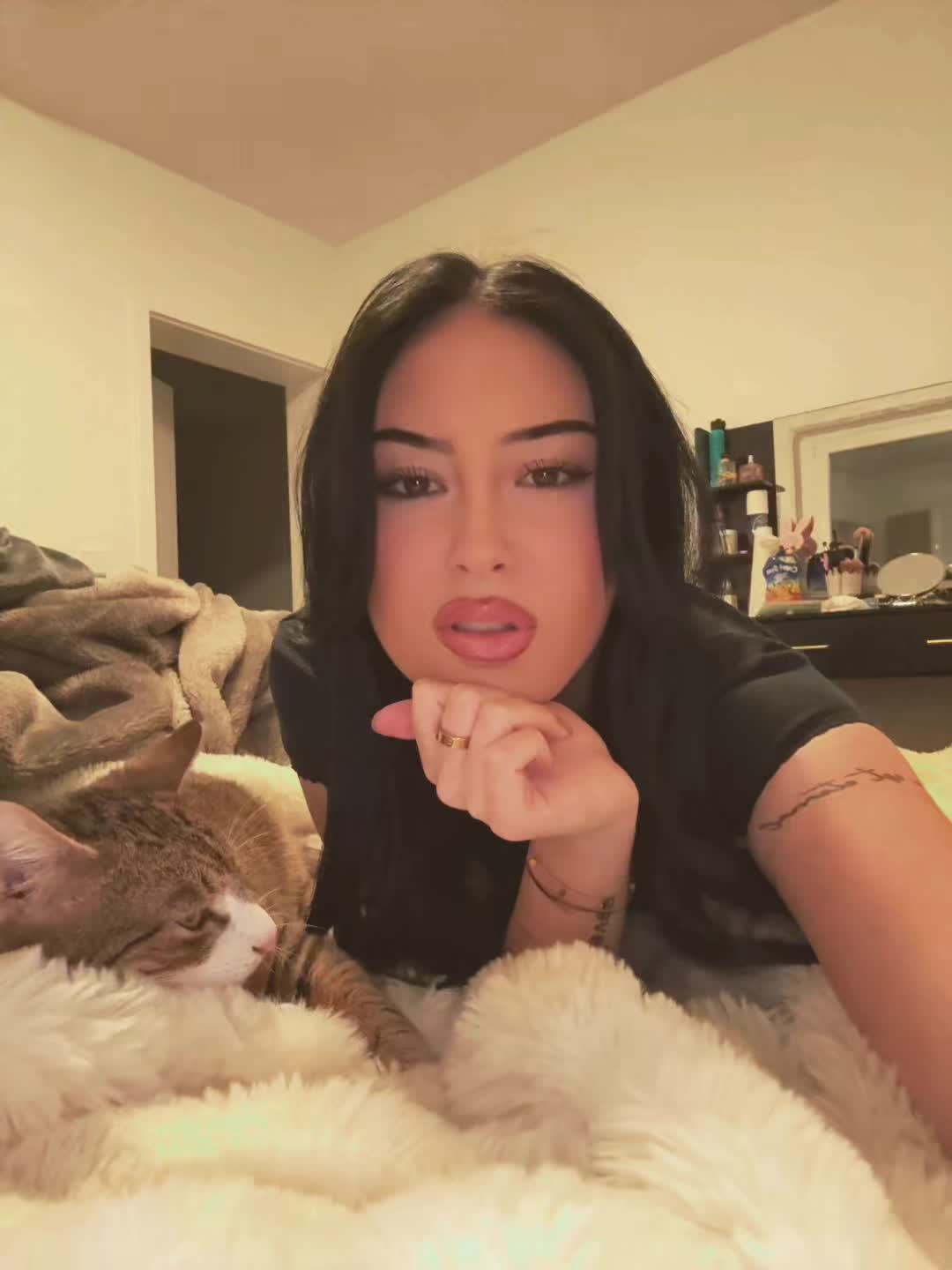 @emelayaaa