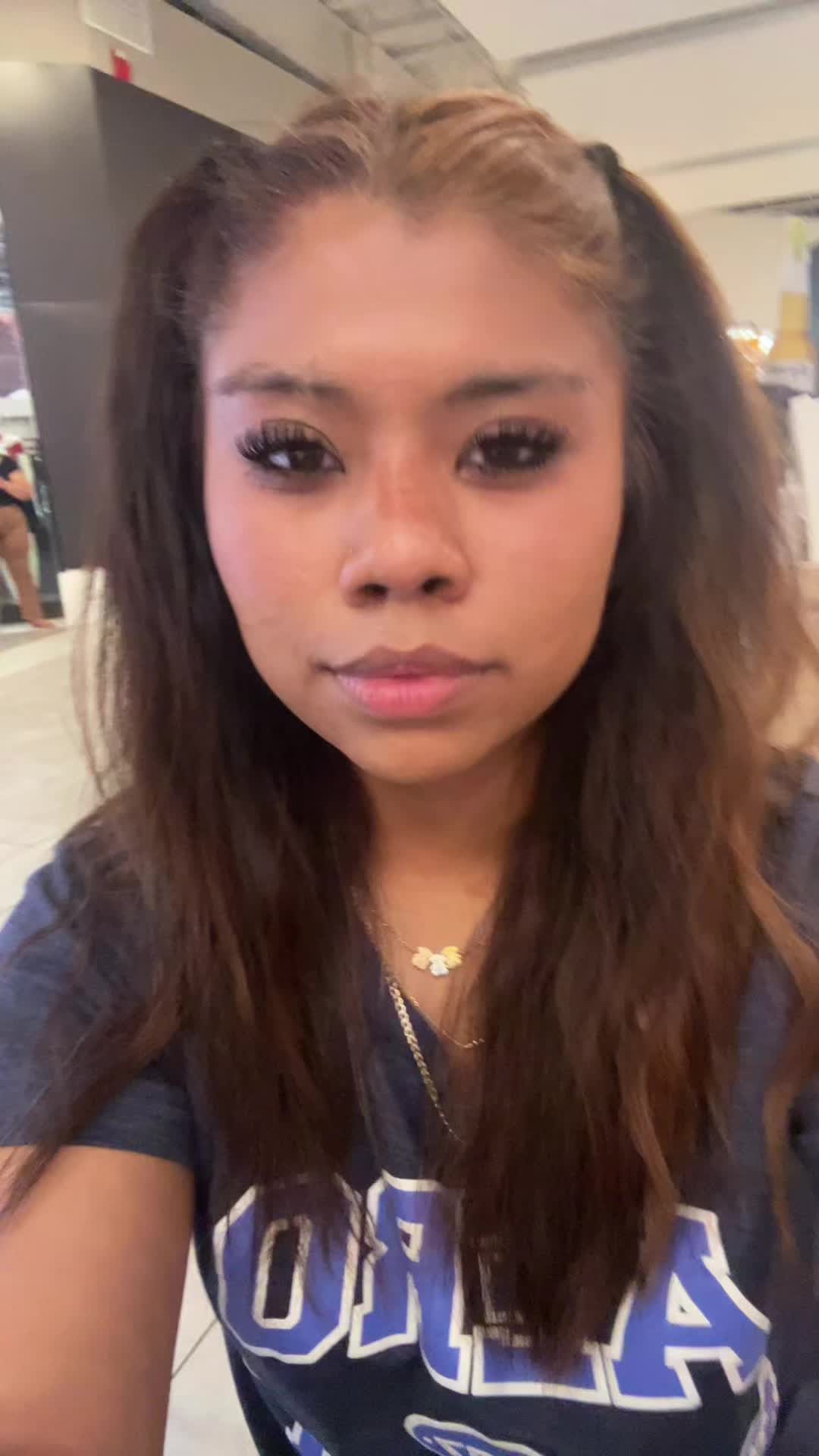 @emi 🫰💐👼💫🌊