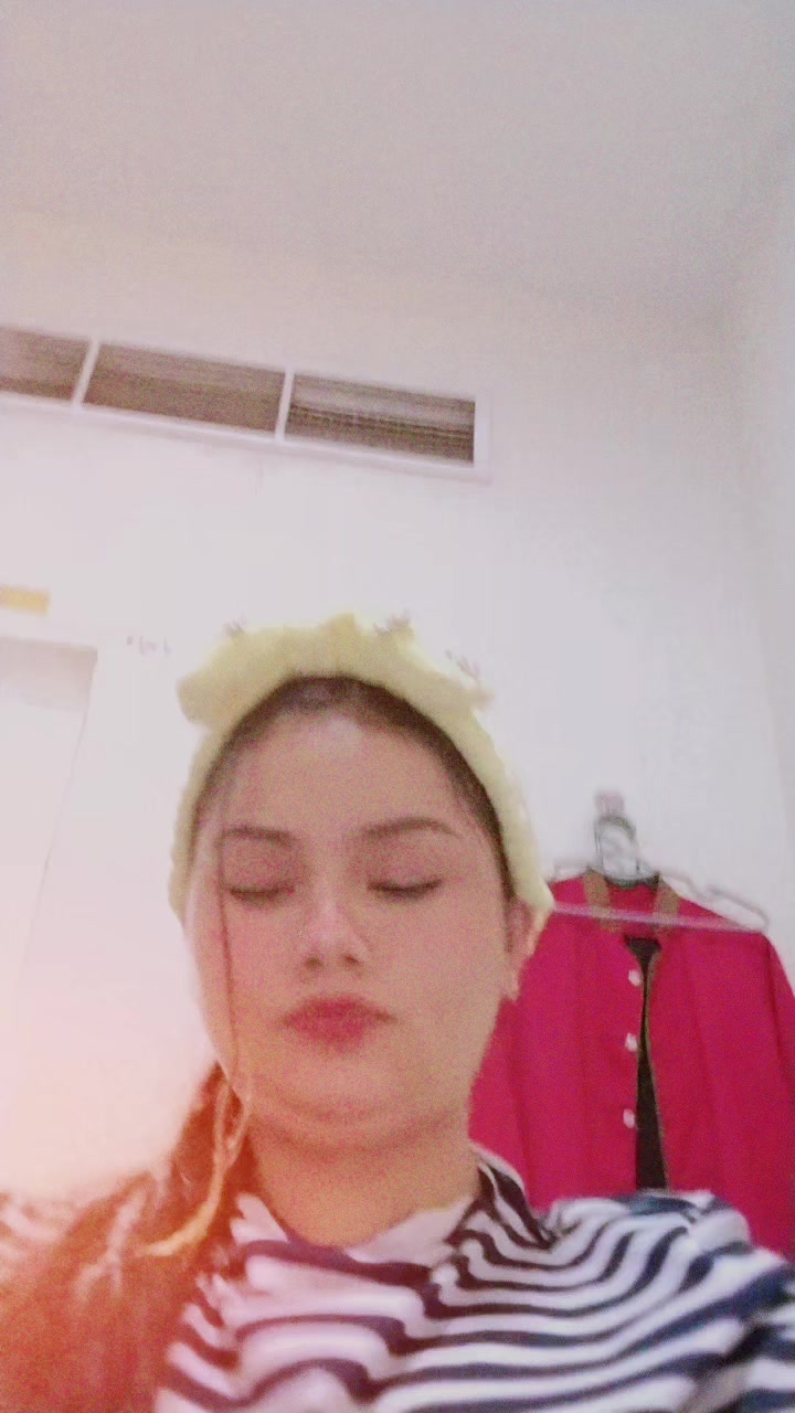 @🦋Luri🦋