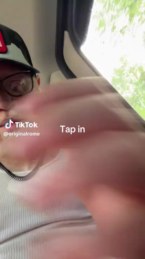 @MEL THE CEO