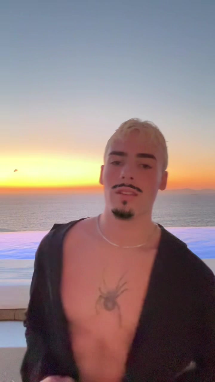 @caioiriscerqueira
