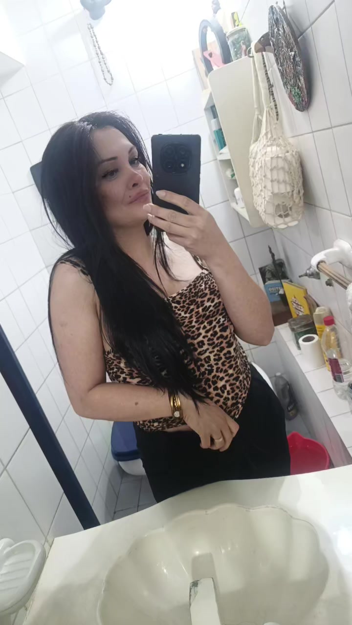 @Belu😊👑 Quintana💜