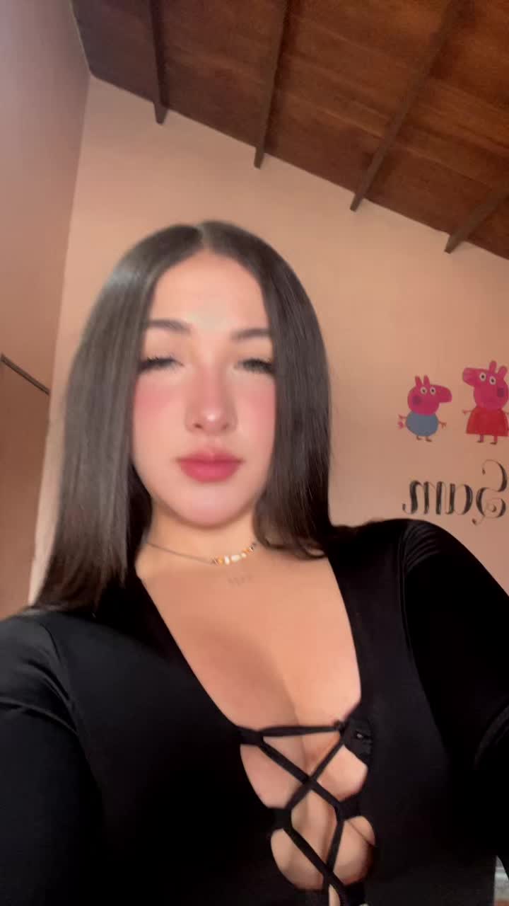 @𝑣𝑎𝑙𝑒𝑛𝑡𝑖𝑛𝑎🤍
