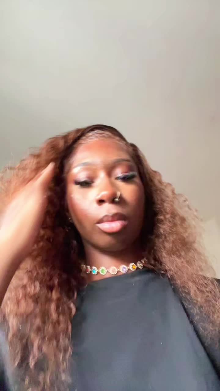 @Vickyy6k