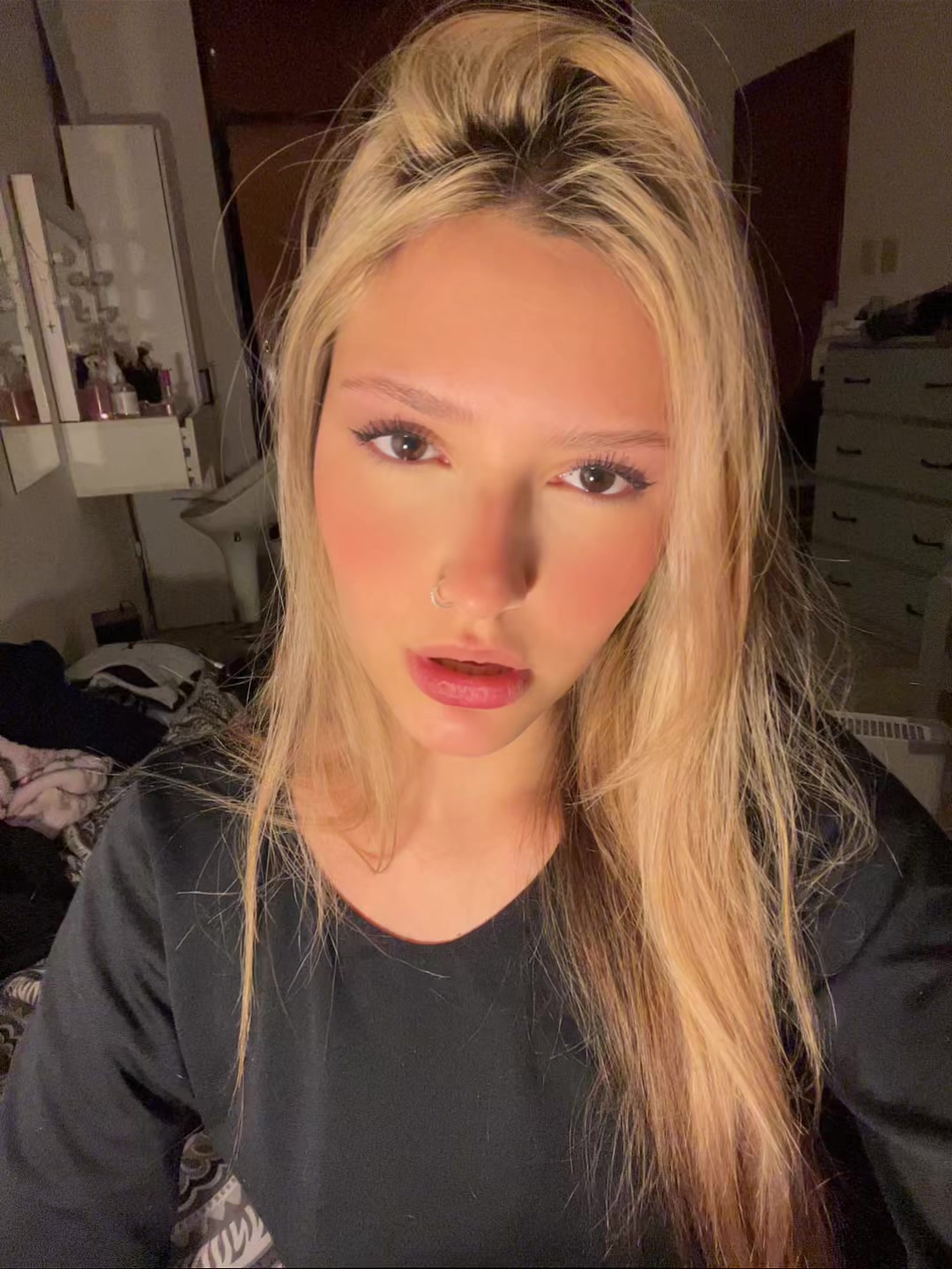 @𝐚𝐧𝐧 ★