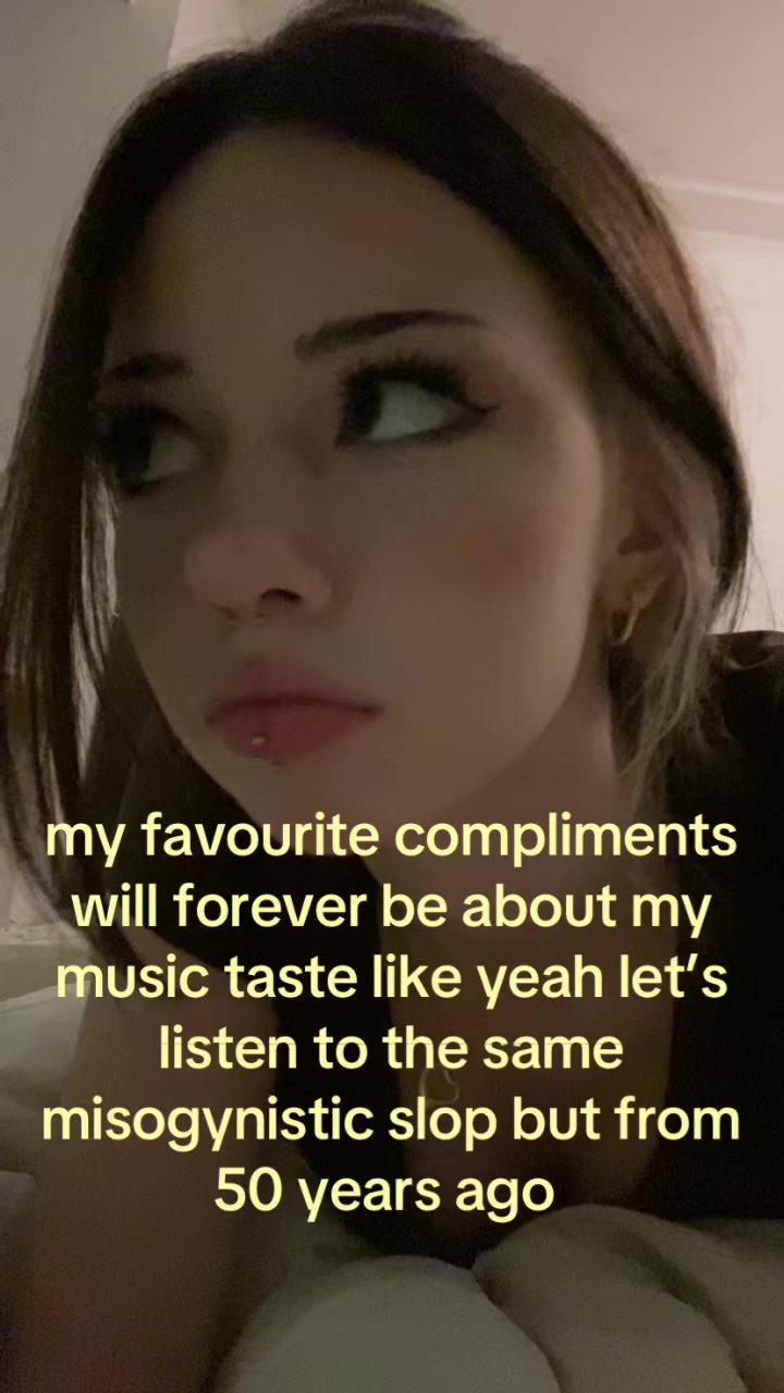 @⃟