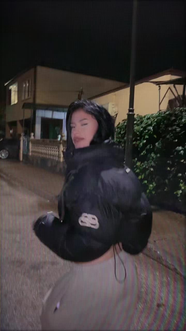 @_miav6