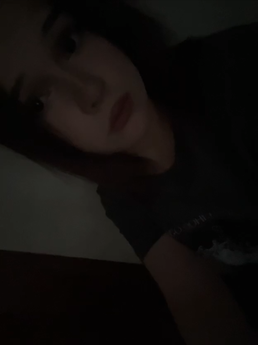 @бледная
