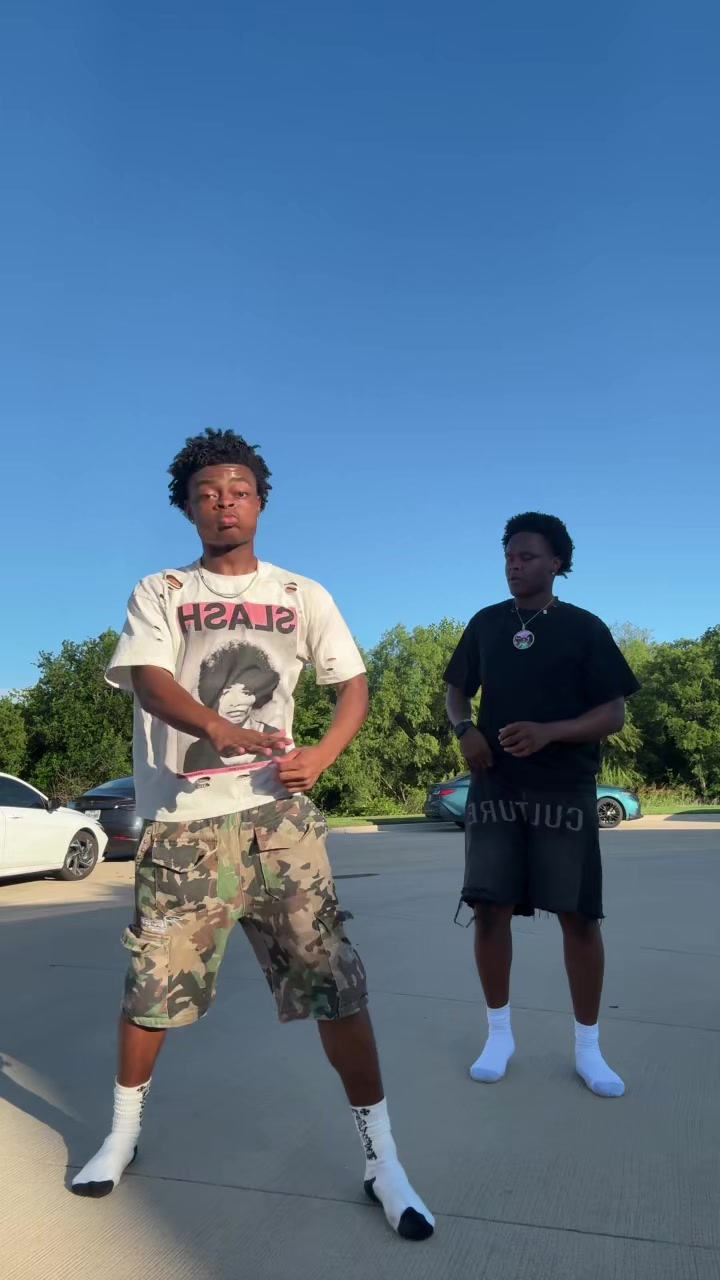 @lil z