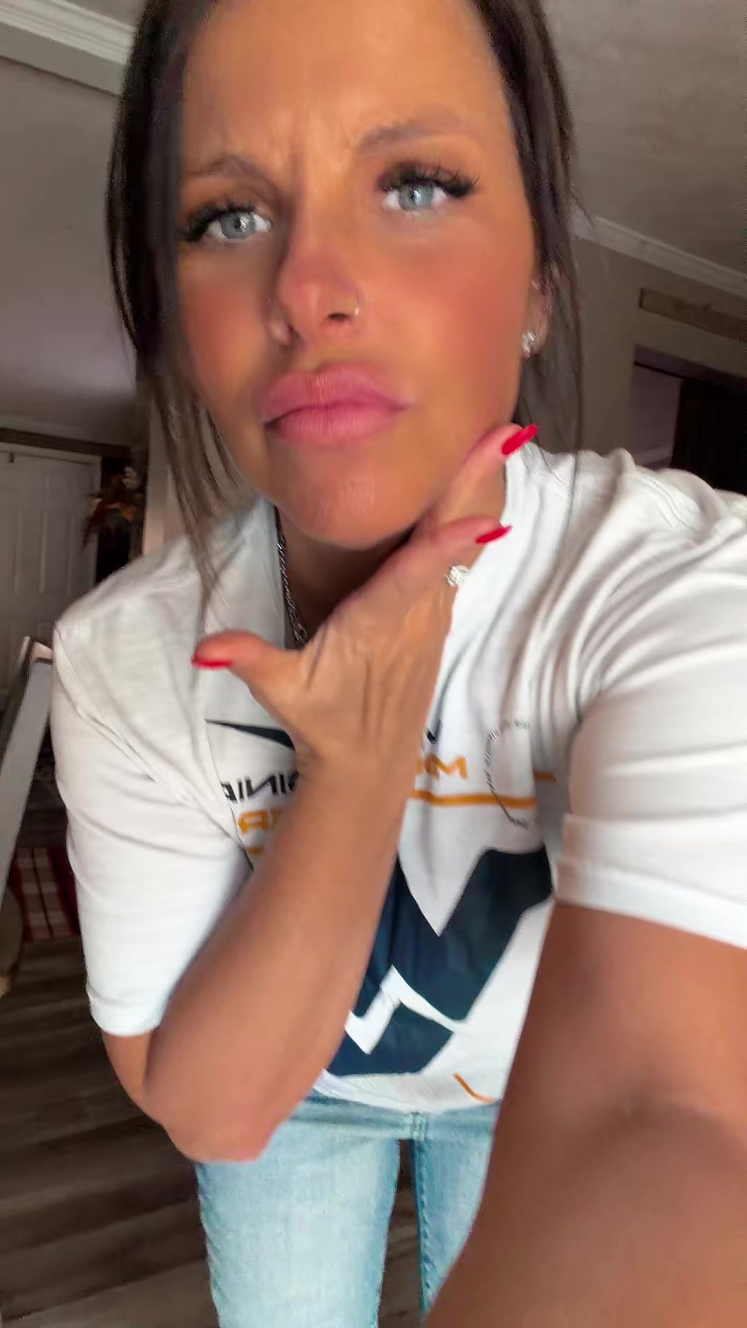 @itsmexyes