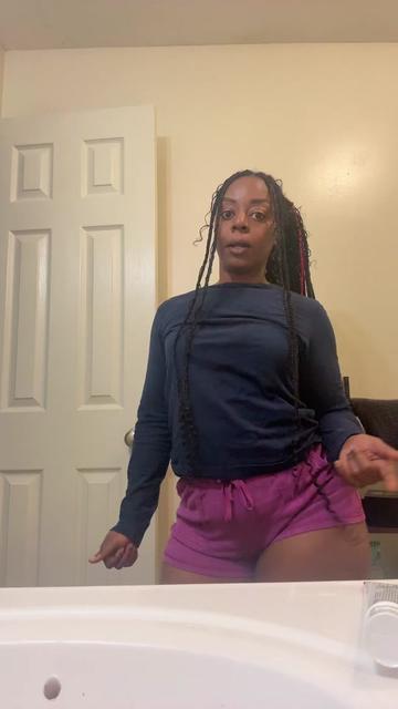 @ShaylaWaylaContentCreator