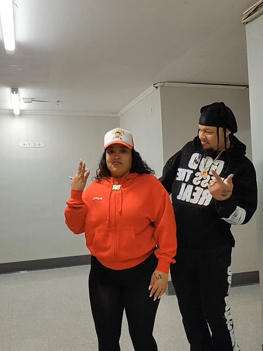 @FAMIILIAA !!🤴