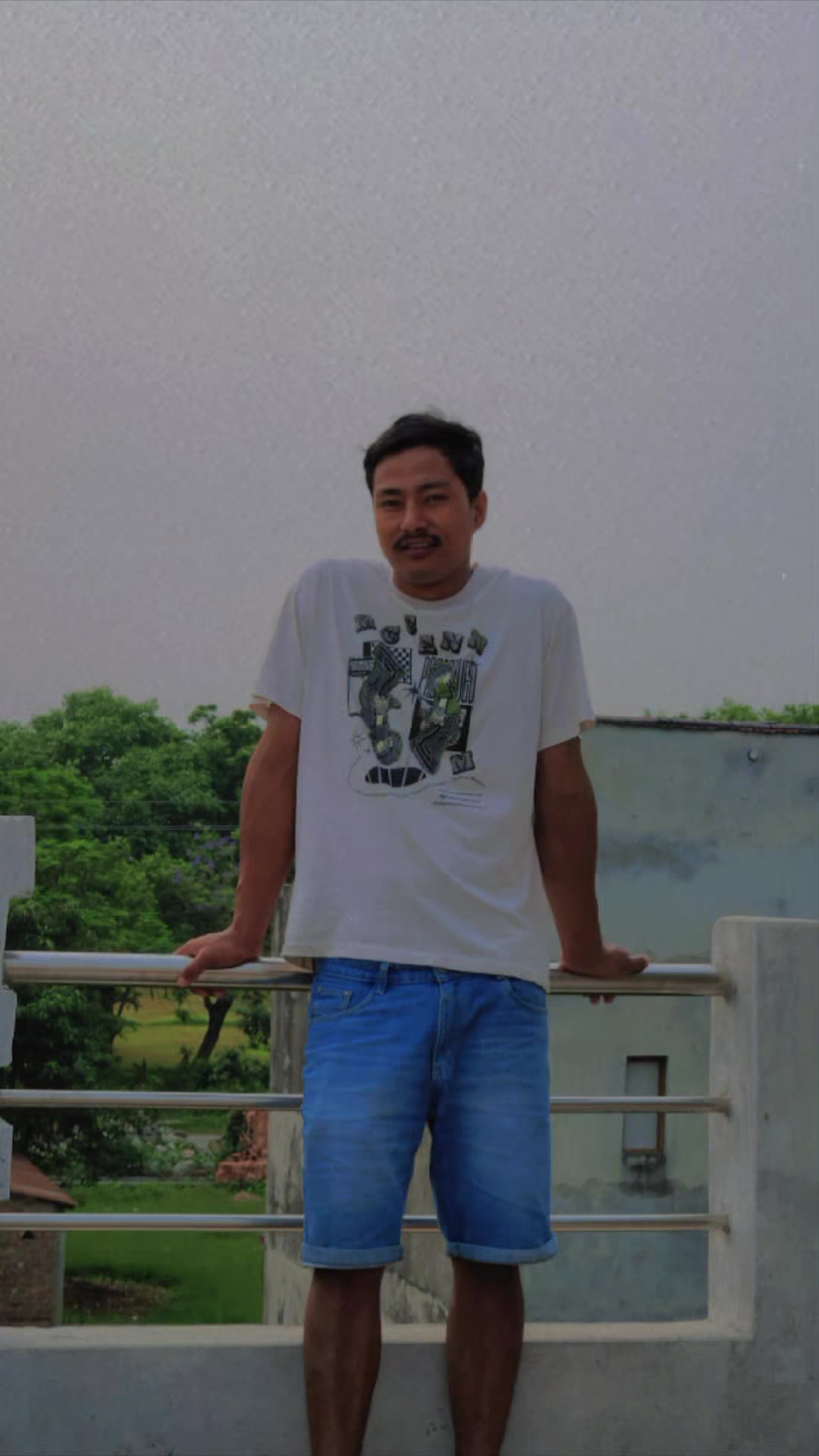 @ROSHAN Stha