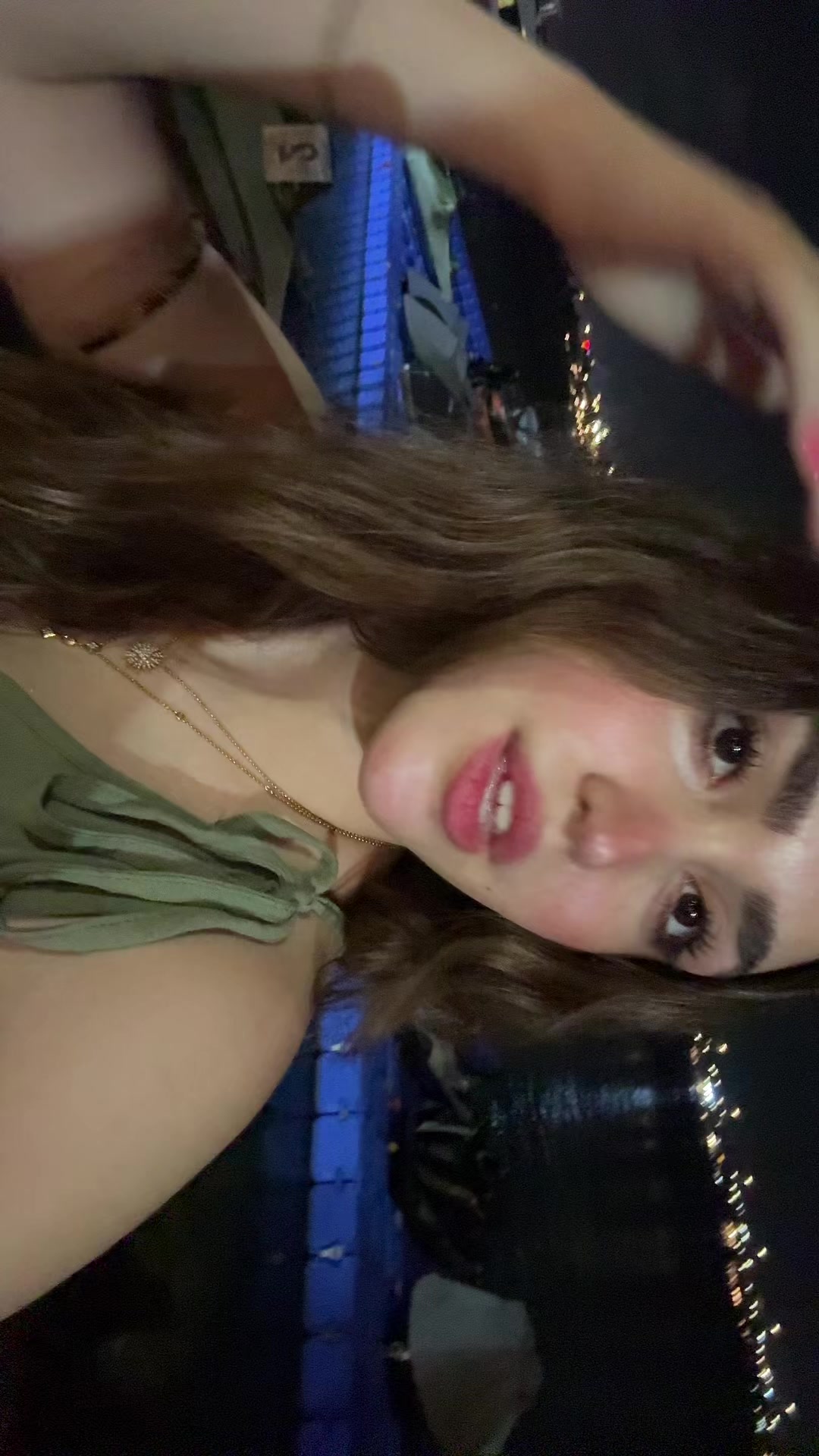 @Lola