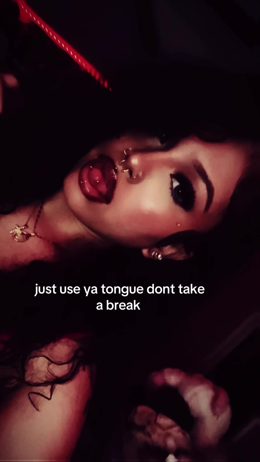 @🫐