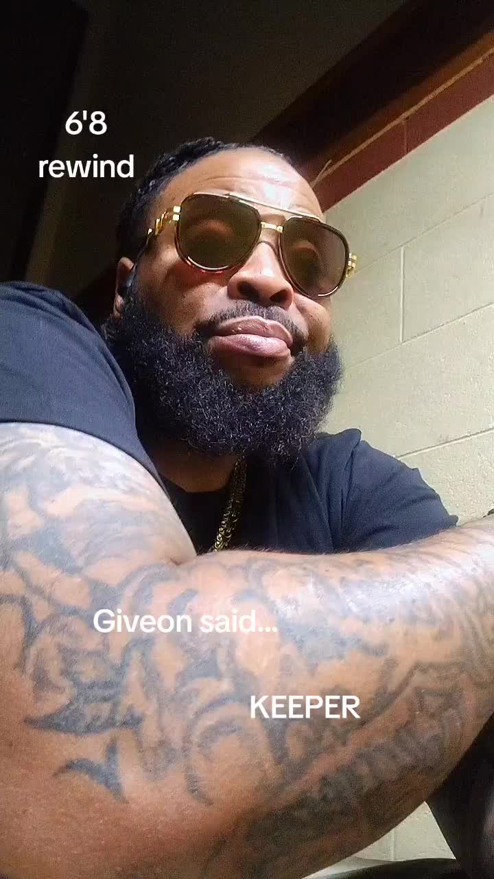 @6foot8._giant