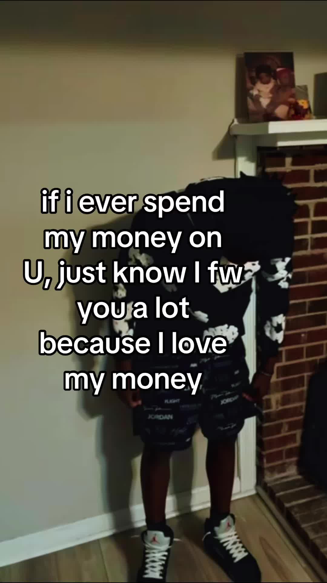 @⃟