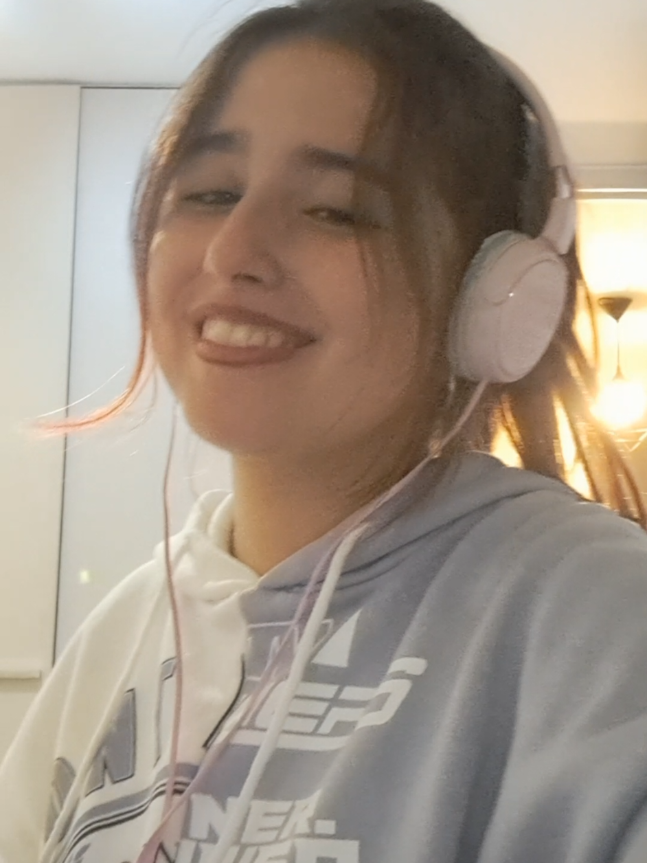@V C K Y