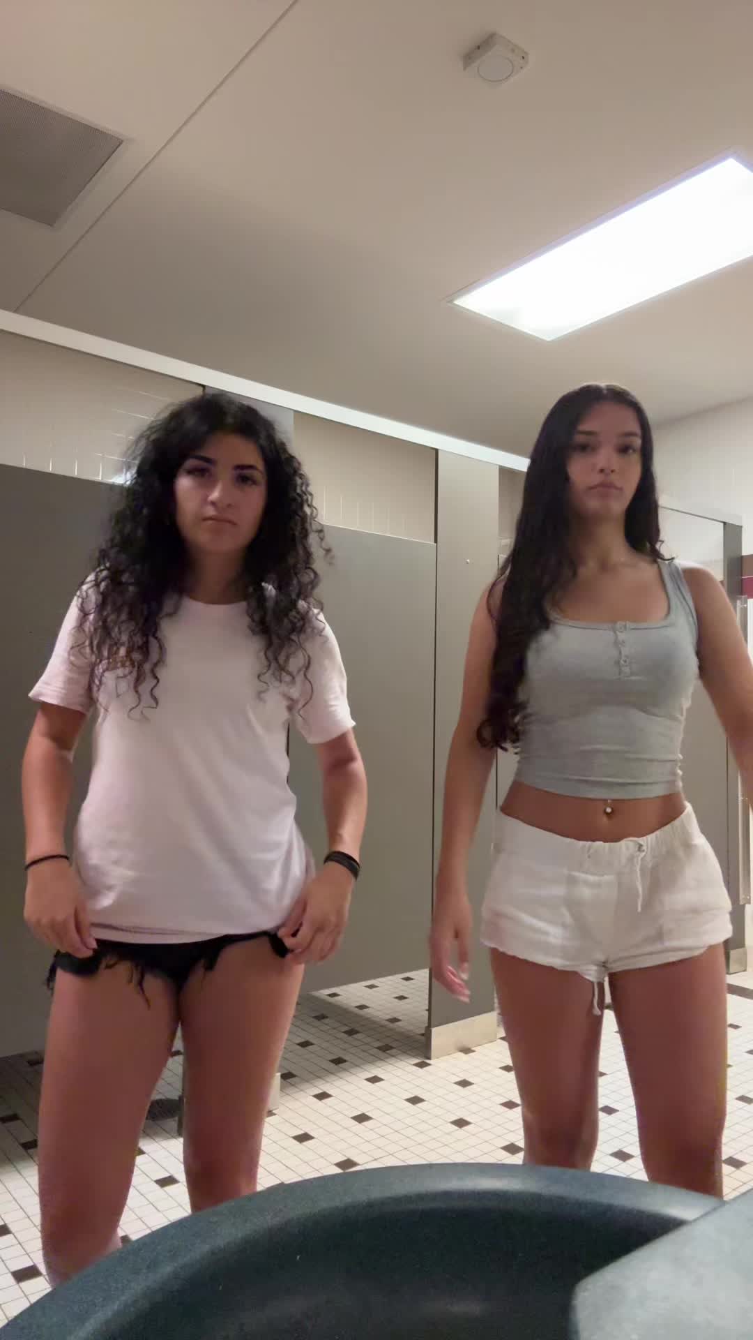 @neeku