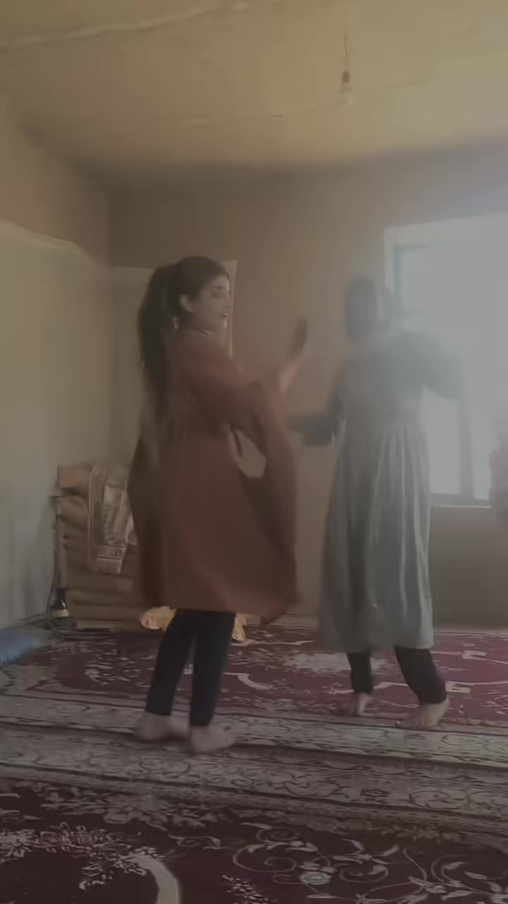 @✦•┈๑⋅⋯حاجی لور⋯⋅๑┈•✦💃