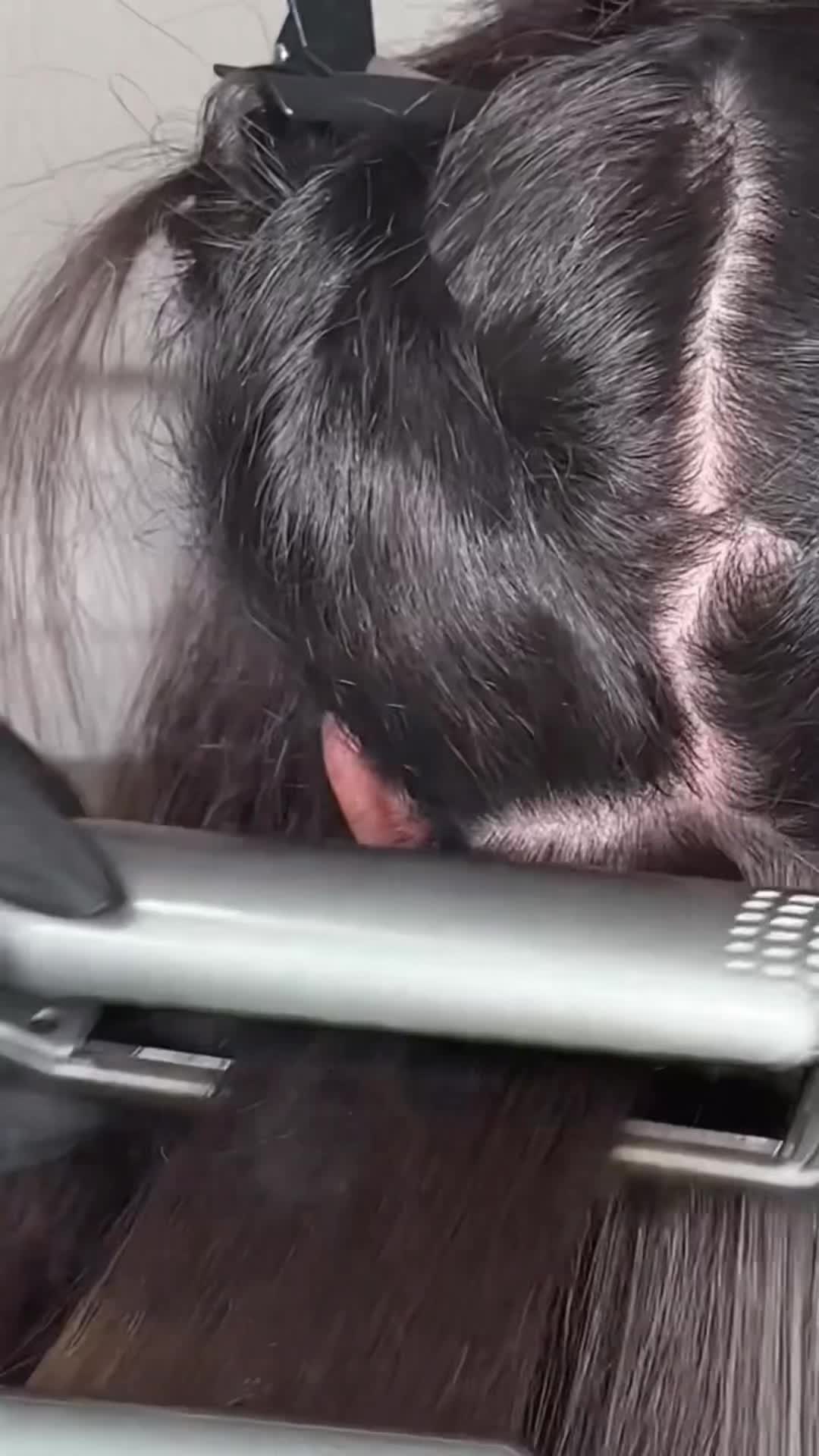 @GlossyGlowHair