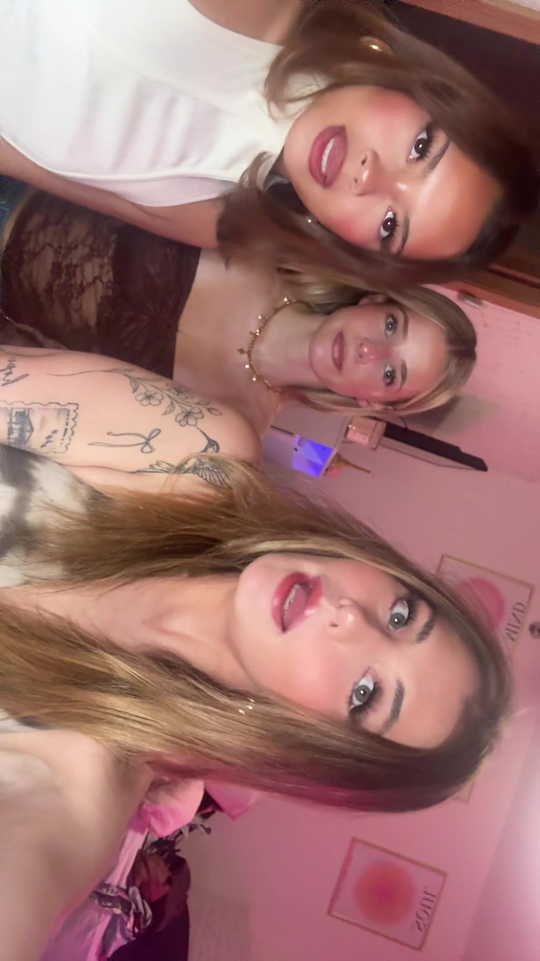 @bella