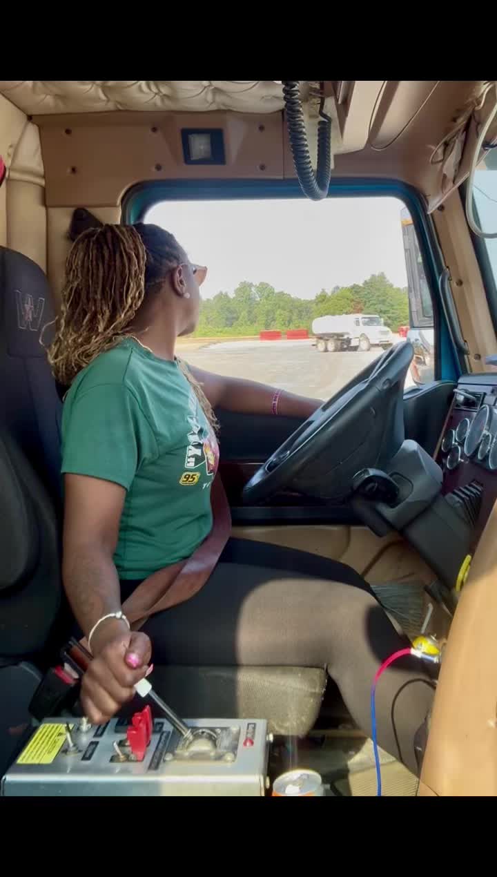 @truckherdeb