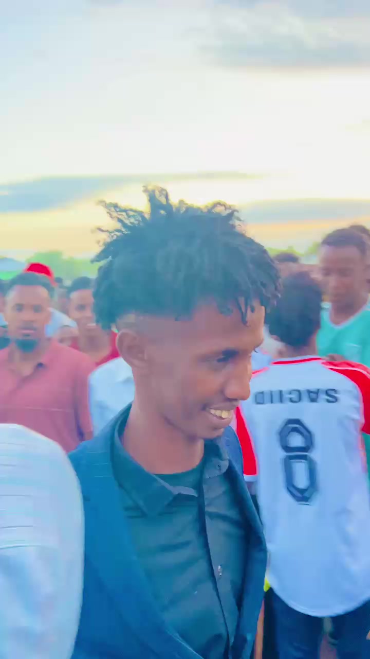 @Madax weynaha qoxotiga🙏