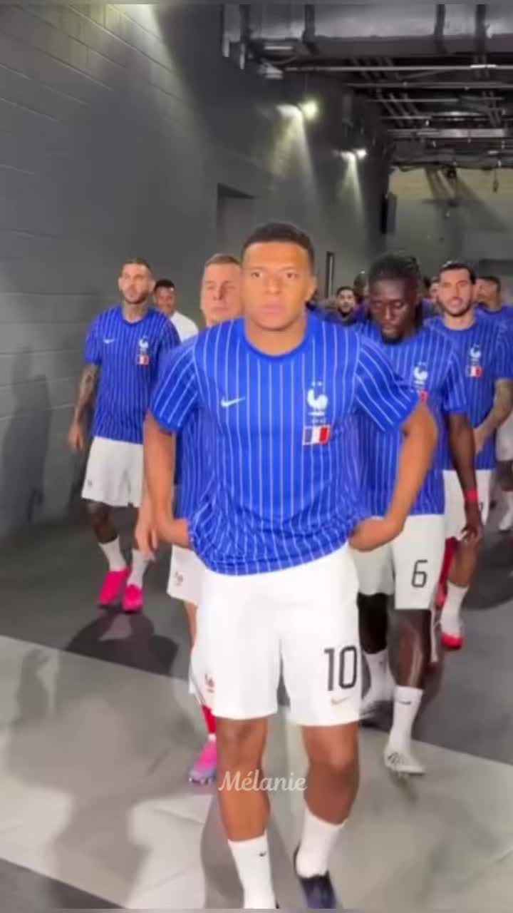@🦋 Mélanie 🦋