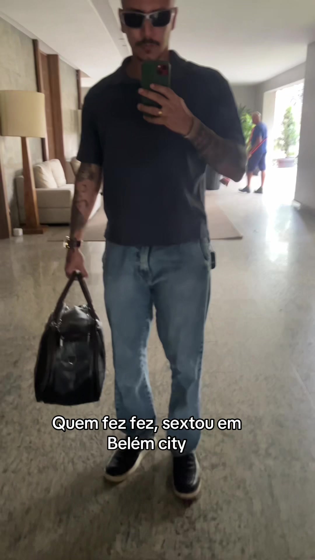 @Dotô