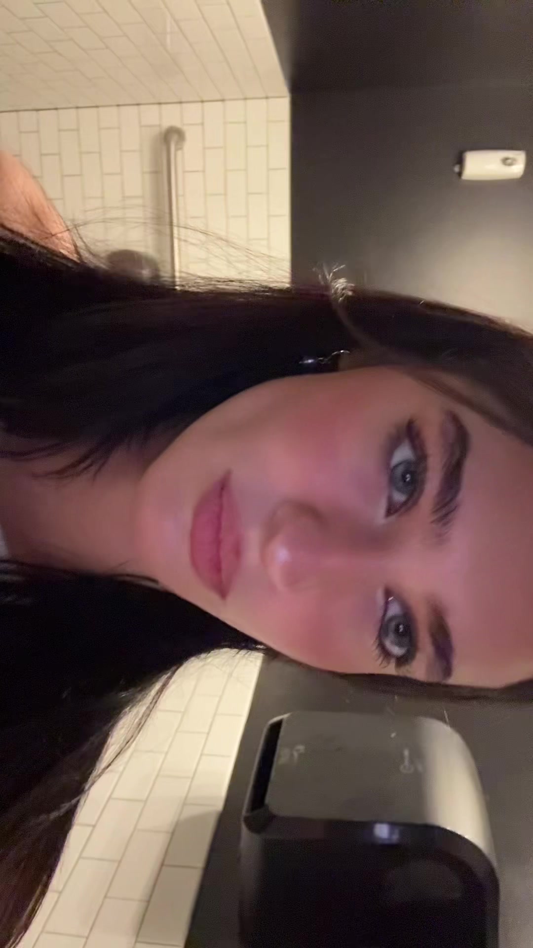 @Lexuhhh