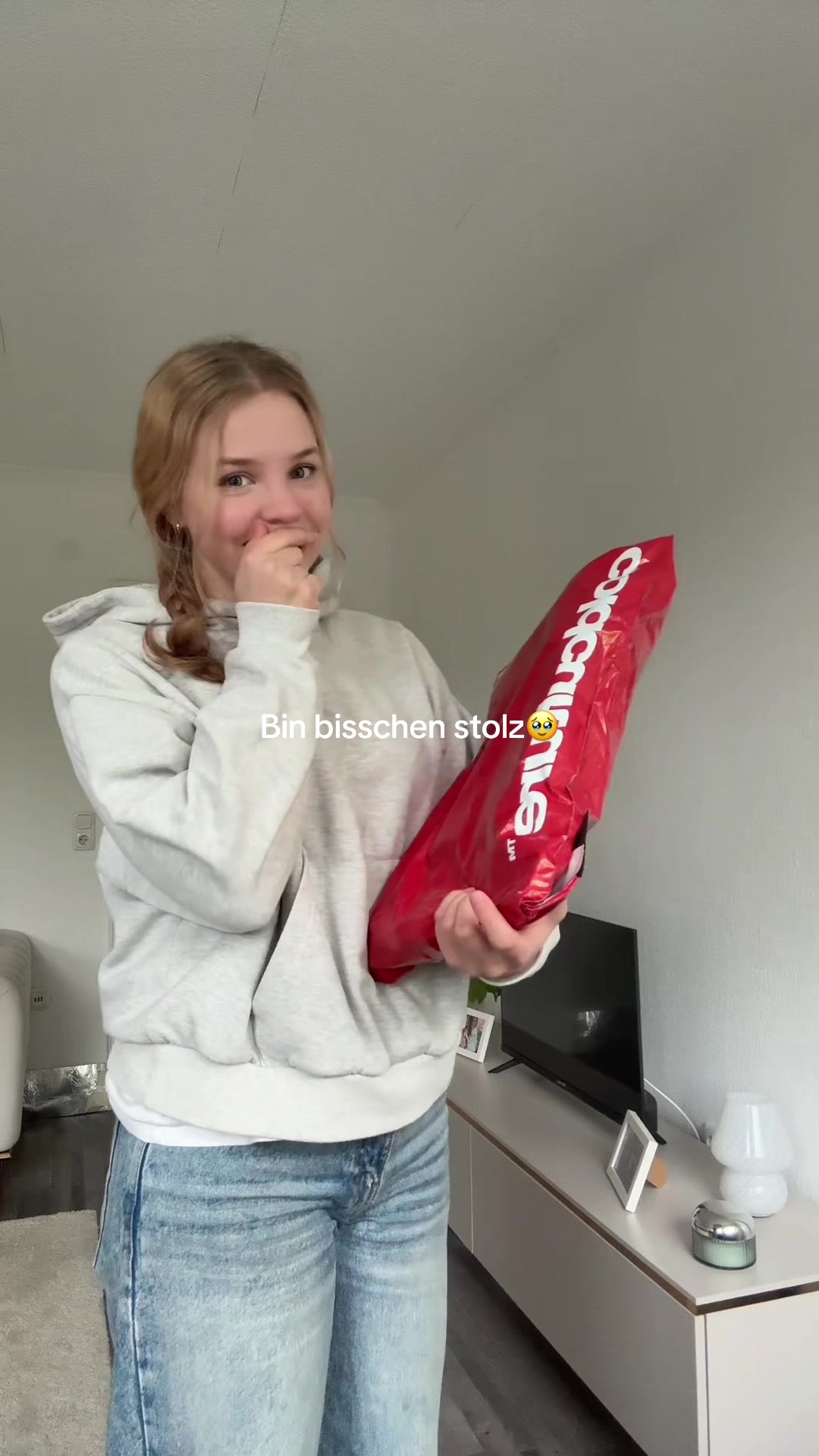 @bymiriam