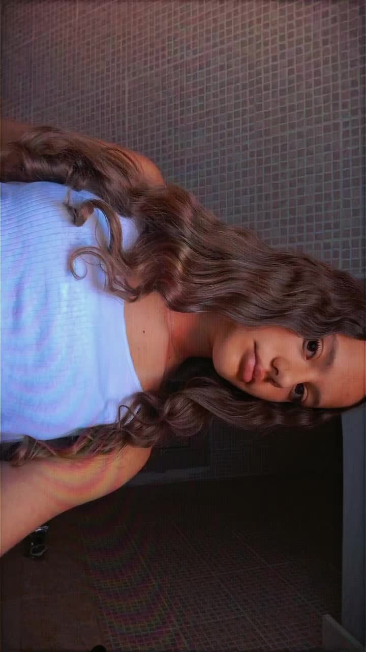 @𝑴𝒆𝒍🇦🇱