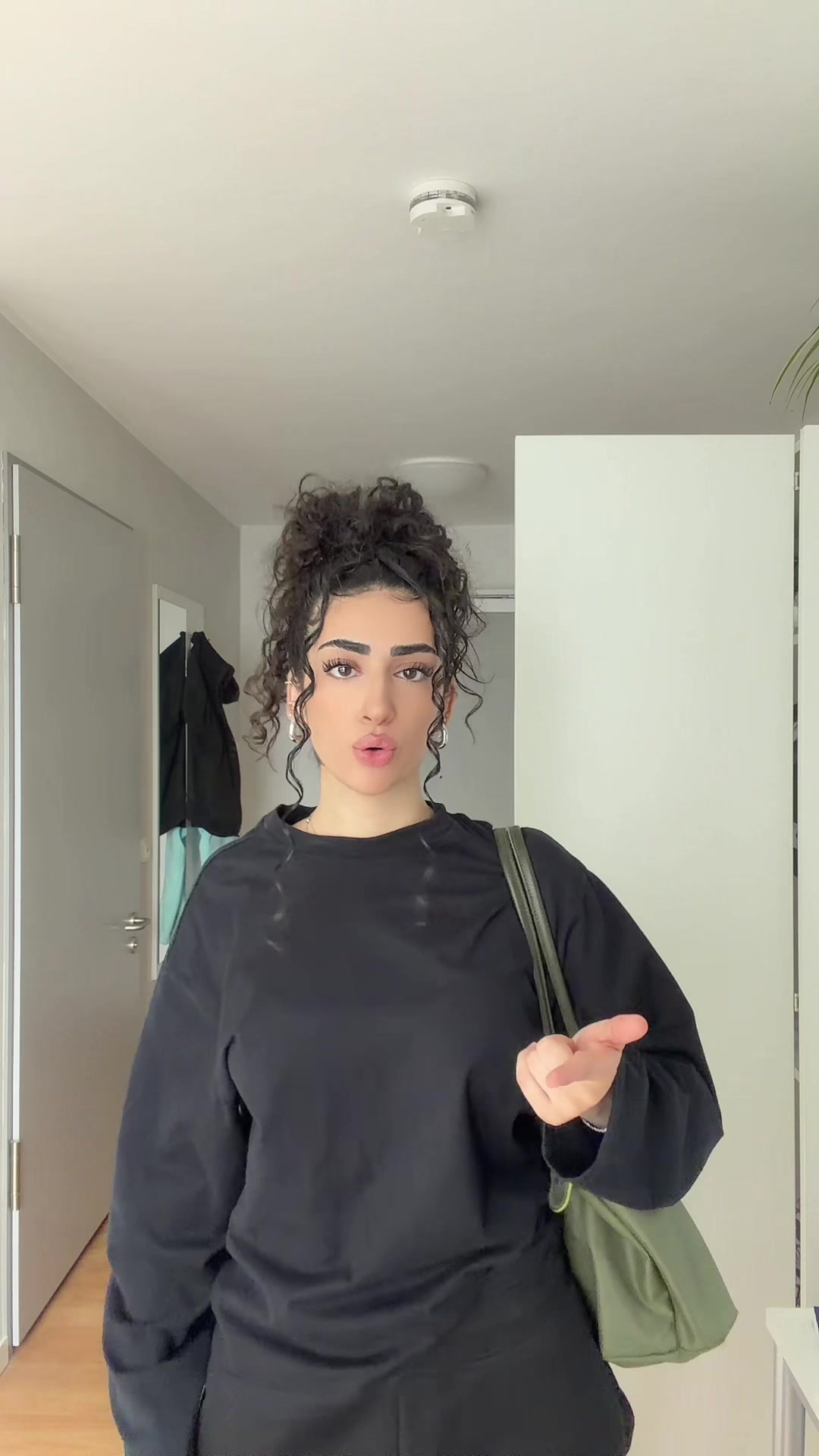 @هستی