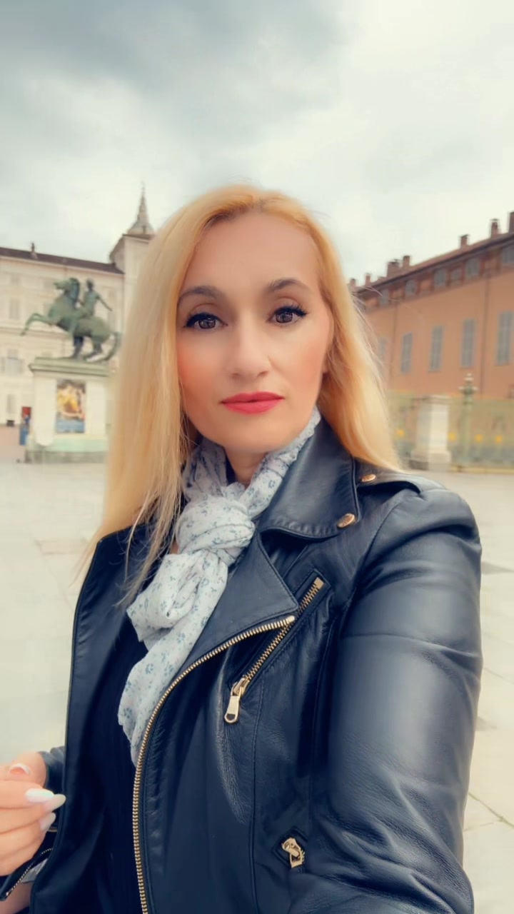 @LillyAndrei